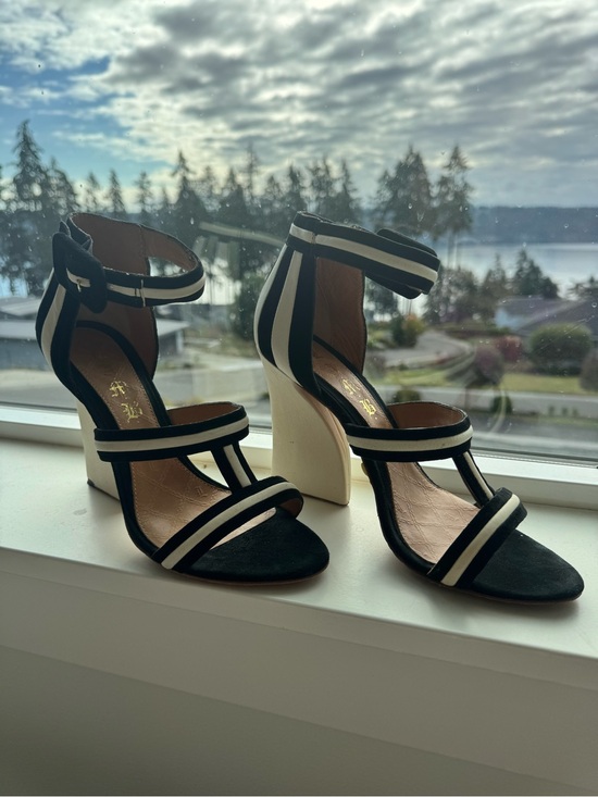 L.A.M.B. Shoes - L.A.M.B. Black and Cream Strappy Block Heel Sandals